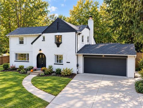 607 Castle Boulevard Akron OH 44313