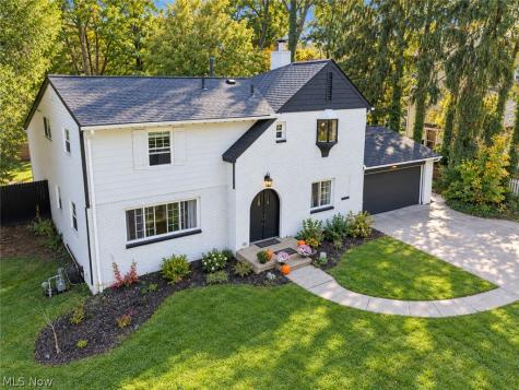 607 Castle Boulevard Akron OH 44313