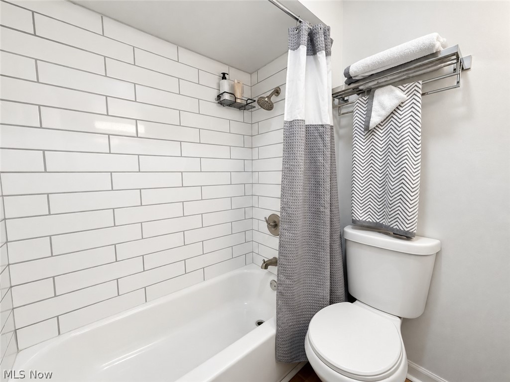 607 Castle Boulevard Akron OH 44313