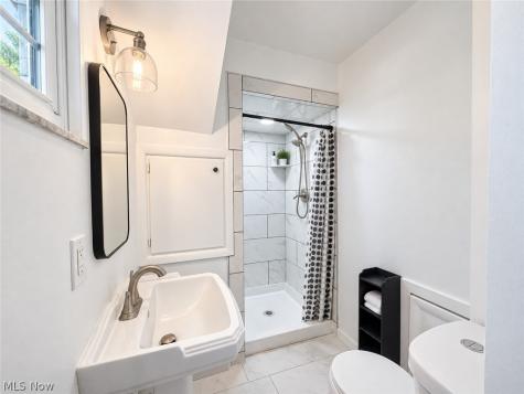 607 Castle Boulevard Akron OH 44313