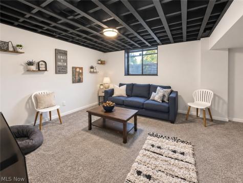607 Castle Boulevard Akron OH 44313