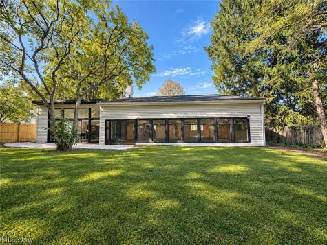 607 Castle Boulevard Akron OH 44313