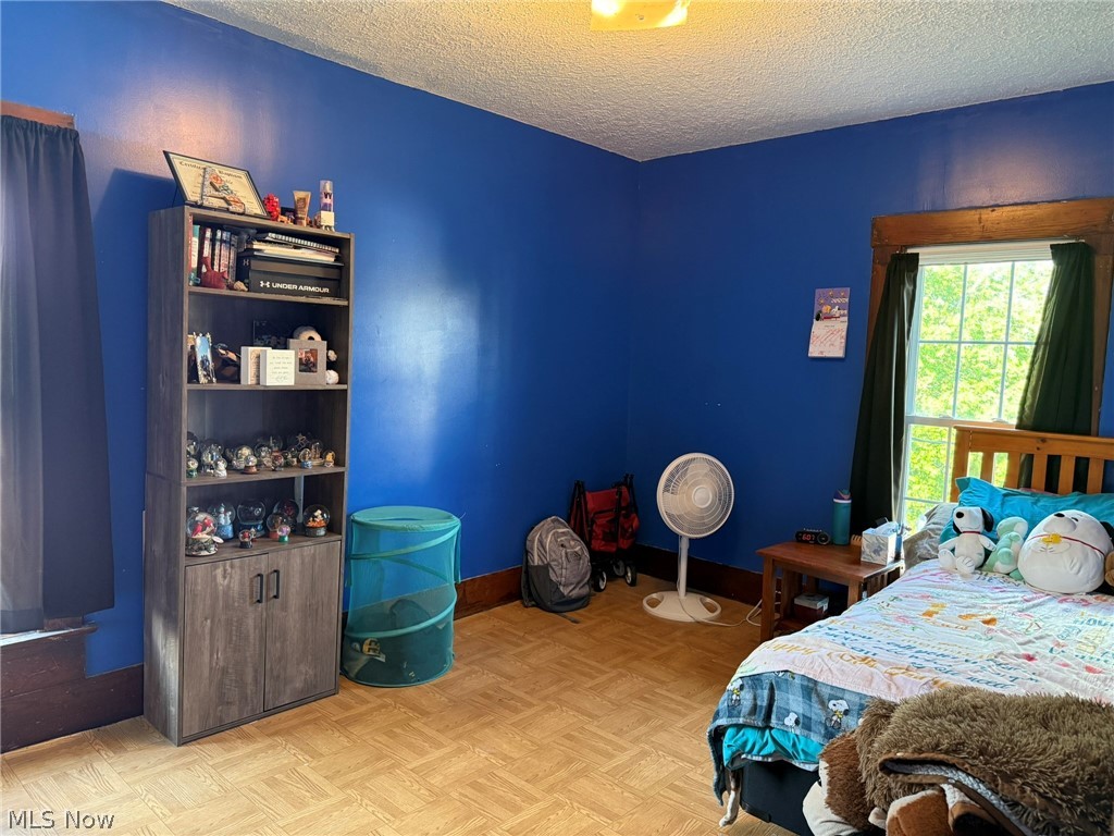 605 S River Street Newcomerstown OH 43832