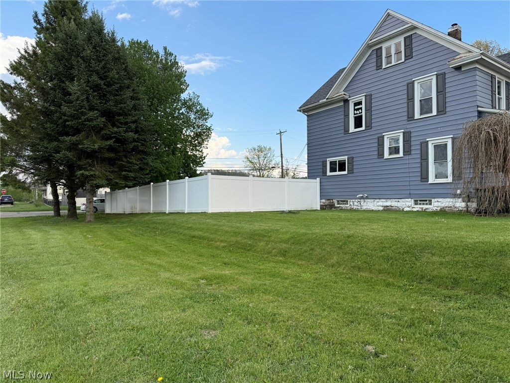 605 S River Street Newcomerstown OH 43832