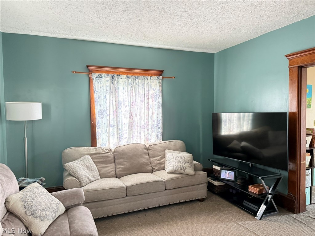 605 S River Street Newcomerstown OH 43832