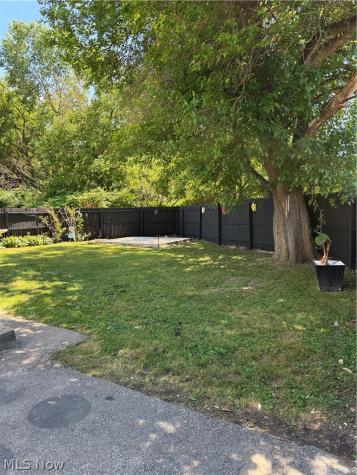 7712 Spafford Road Cleveland OH 44105