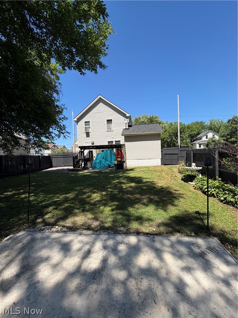 7712 Spafford Road Cleveland OH 44105