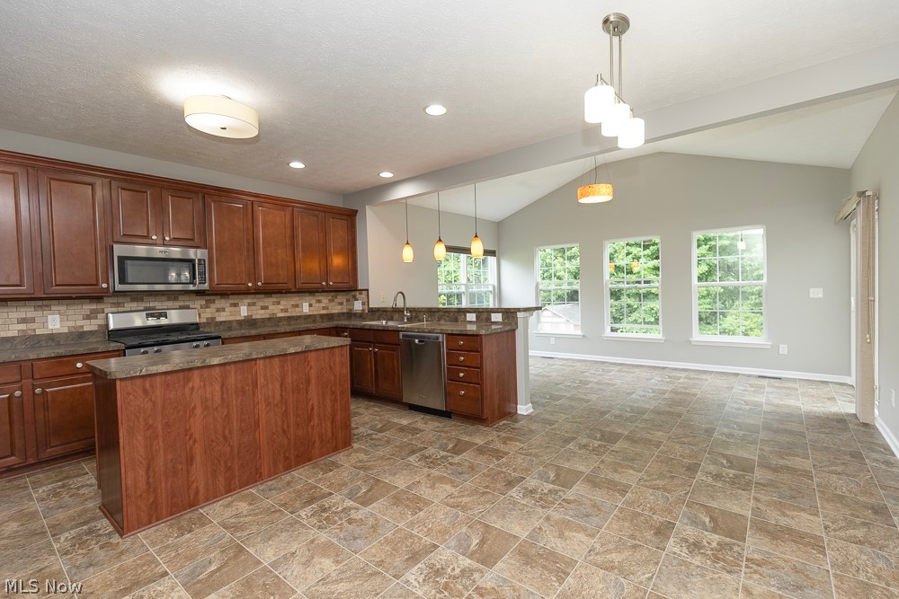 37860 Avalon Drive North Ridgeville OH 44039