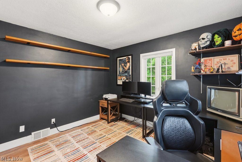 3117 Mayfield Road Silver Lake OH 44224