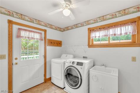 1 Cherokee Trail Malvern OH 44644