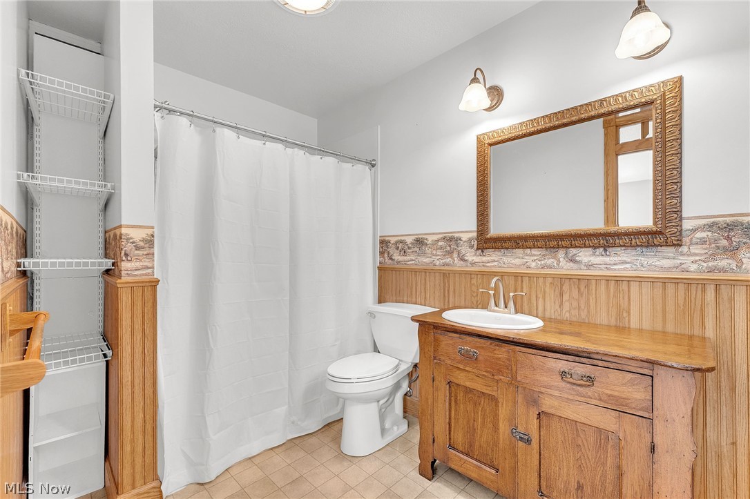 1 Cherokee Trail Malvern OH 44644