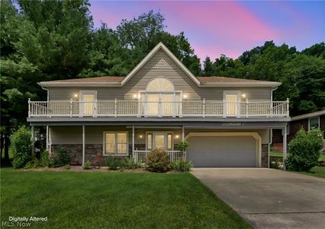 1 Cherokee Trail Malvern OH 44644