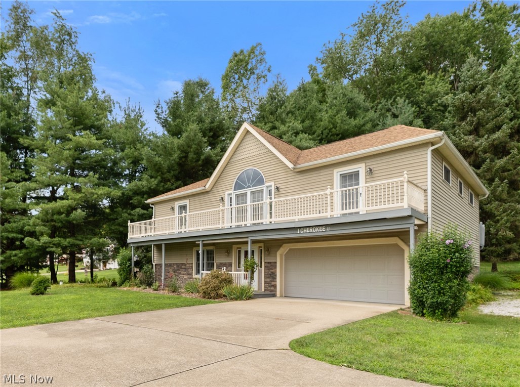 1 Cherokee Trail Malvern OH 44644