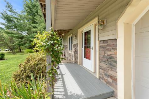 1 Cherokee Trail Malvern OH 44644