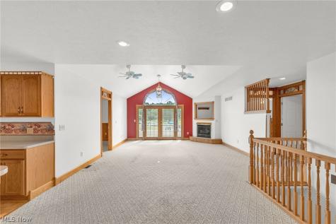 1 Cherokee Trail Malvern OH 44644