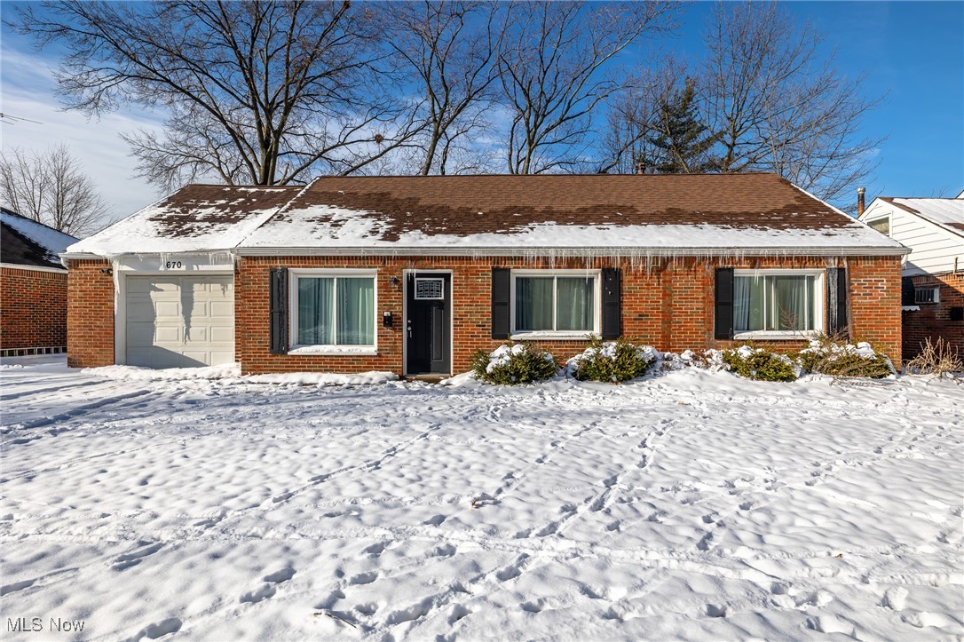 670 Hemlock Drive Euclid OH 44132