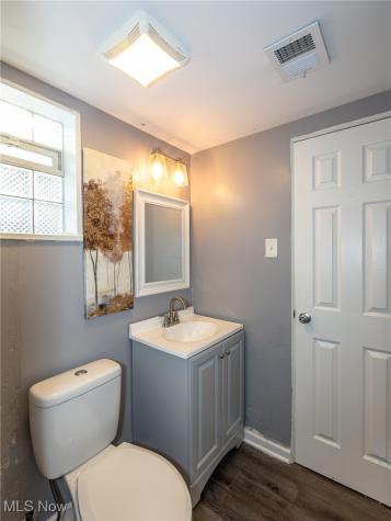 670 Hemlock Drive Euclid OH 44132