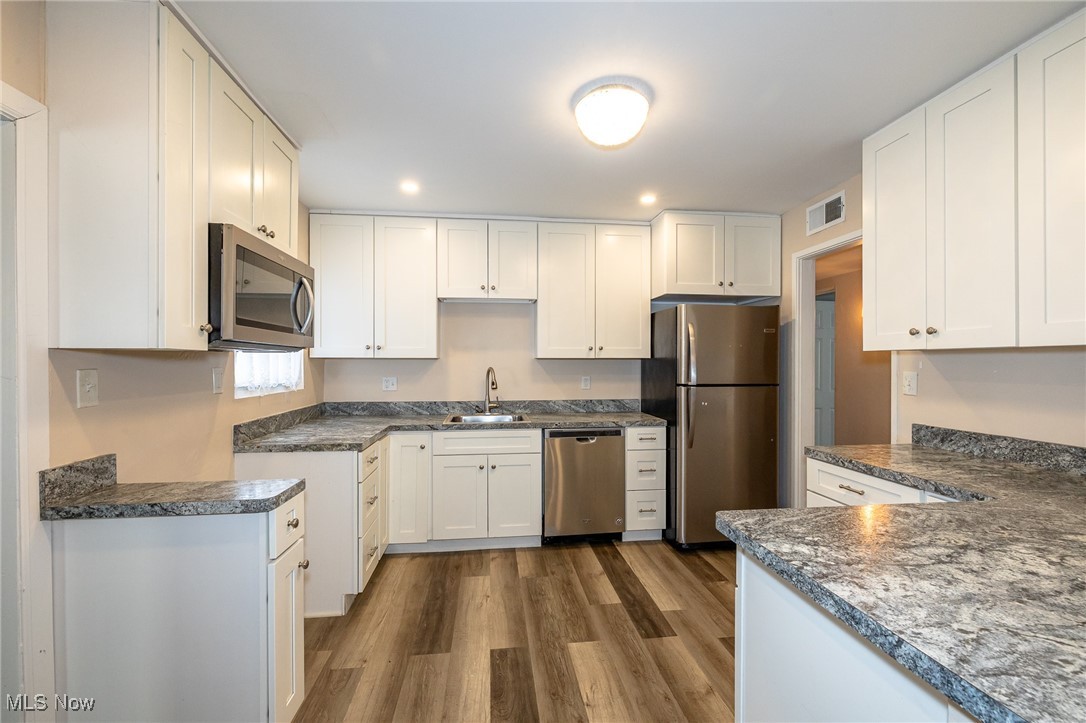 670 Hemlock Drive Euclid OH 44132