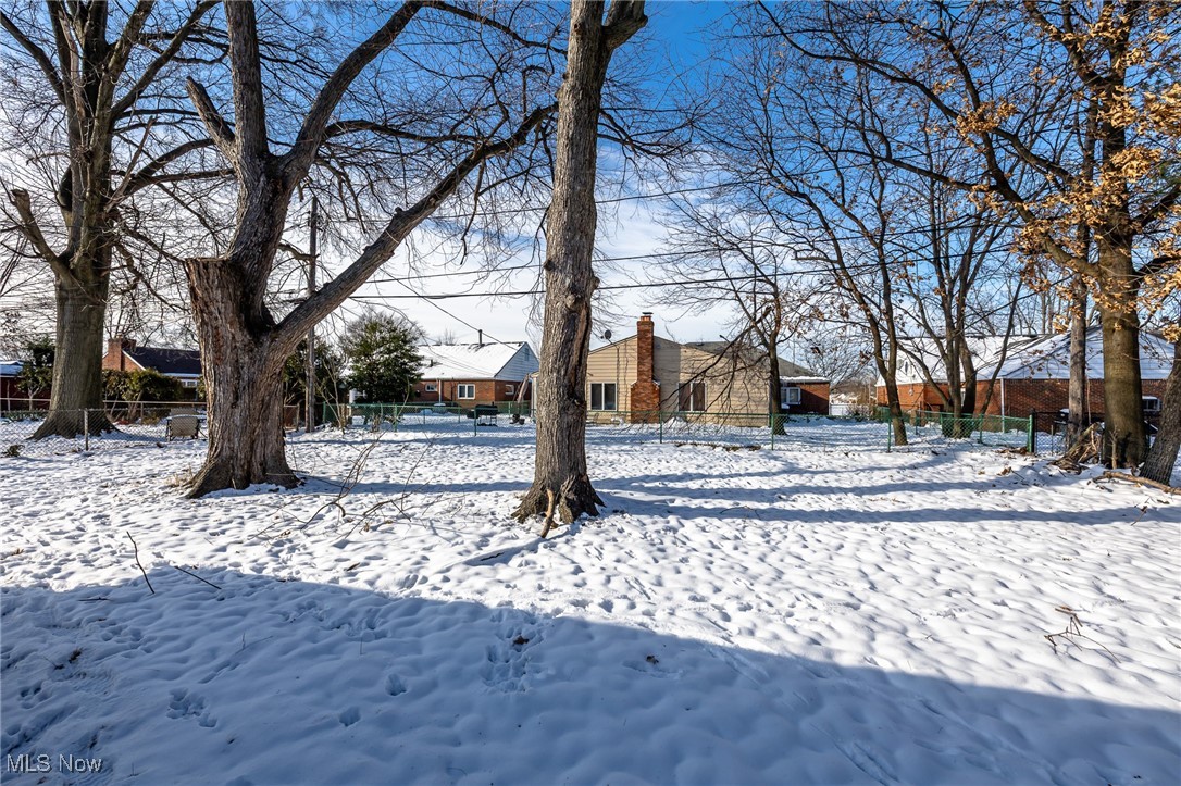 670 Hemlock Drive Euclid OH 44132