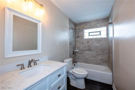 670 Hemlock Drive Euclid OH 44132