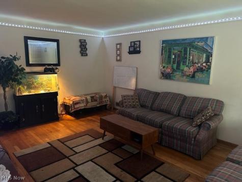 4271 W 162nd Street Cleveland OH 44135