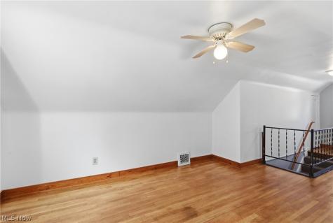2536 Albrecht Avenue Akron OH 44312
