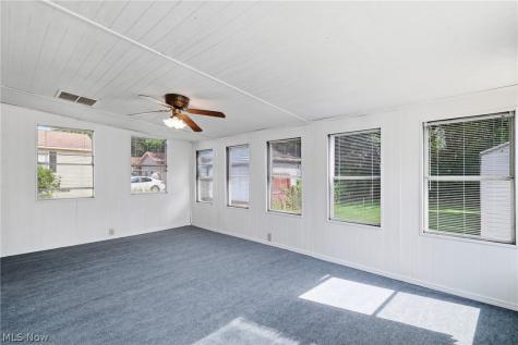 2536 Albrecht Avenue Akron OH 44312