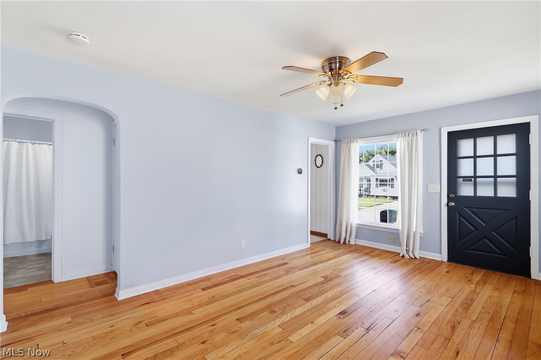 2536 Albrecht Avenue Akron OH 44312