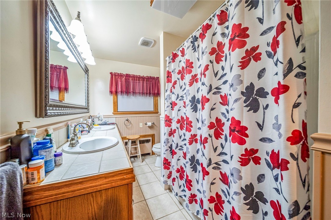 3832 Lake Road Conneaut OH 44030