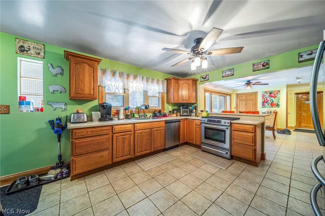 3832 Lake Road Conneaut OH 44030