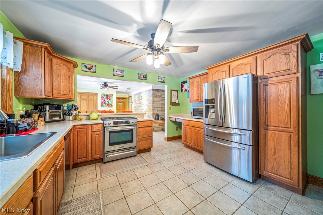 3832 Lake Road Conneaut OH 44030