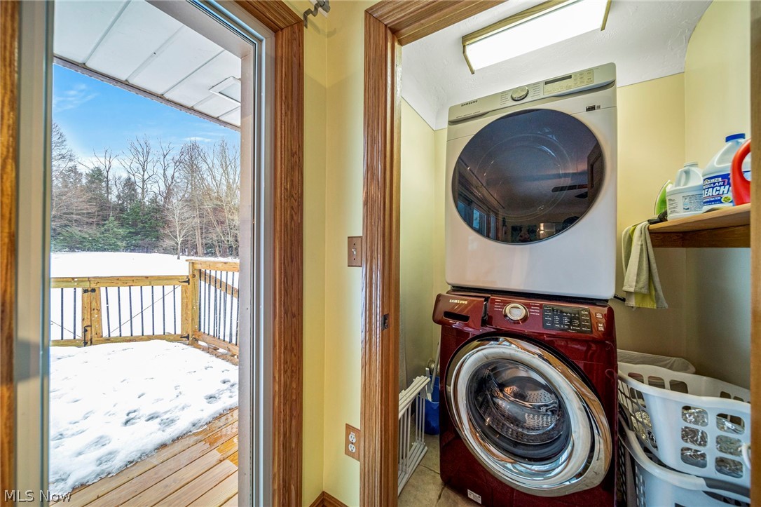 3832 Lake Road Conneaut OH 44030