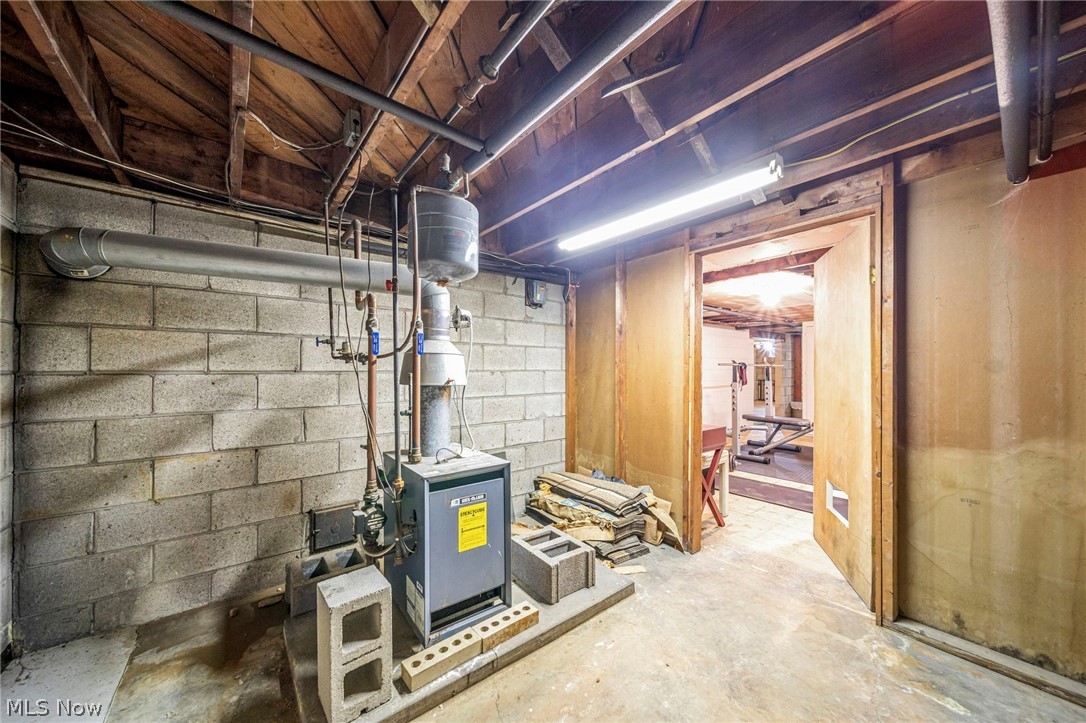 3832 Lake Road Conneaut OH 44030