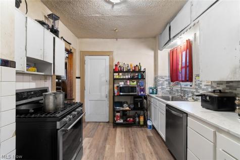 262 Gordon Drive Akron OH 44302