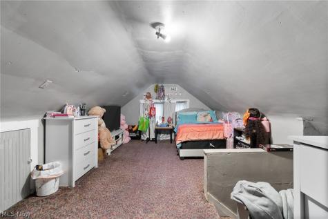 262 Gordon Drive Akron OH 44302