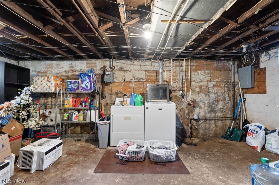 262 Gordon Drive Akron OH 44302