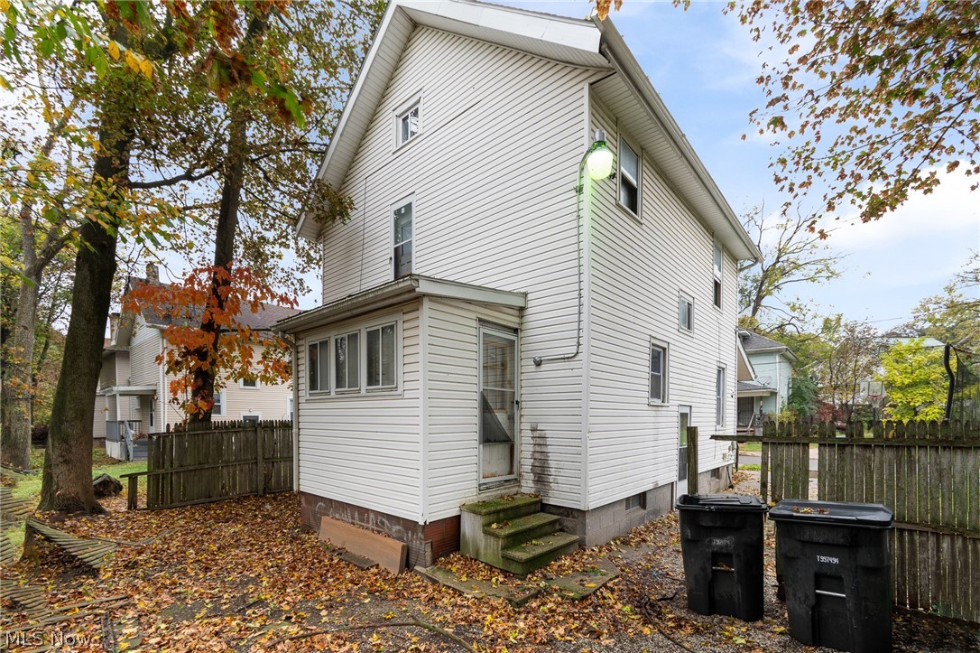 262 Gordon Drive Akron OH 44302