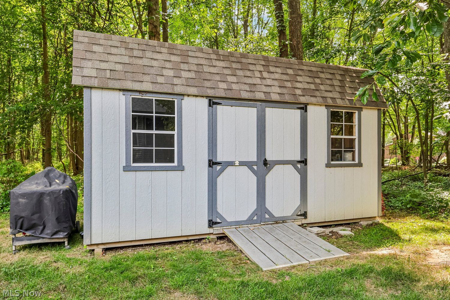5606 Barton Road North Olmsted OH 44070