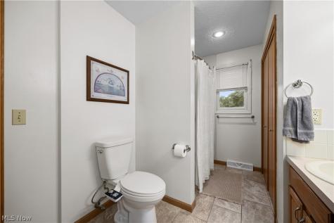 876 Moss Canyon Drive Amherst OH 44001