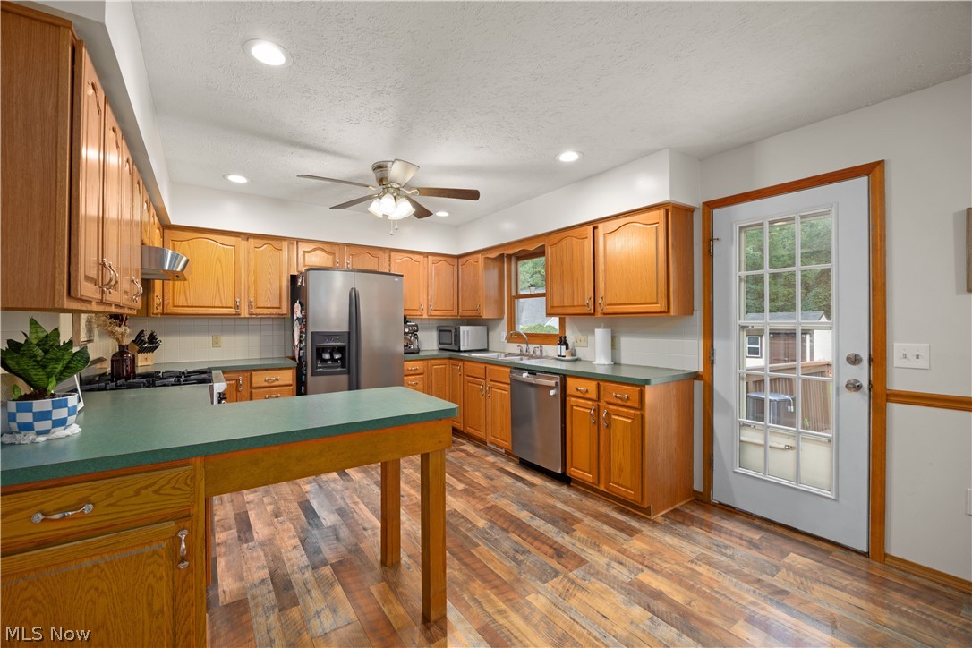 876 Moss Canyon Drive Amherst OH 44001