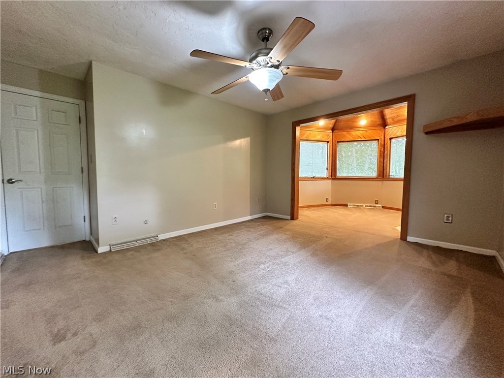 3183 Kingsridge Court East Liverpool OH 43920