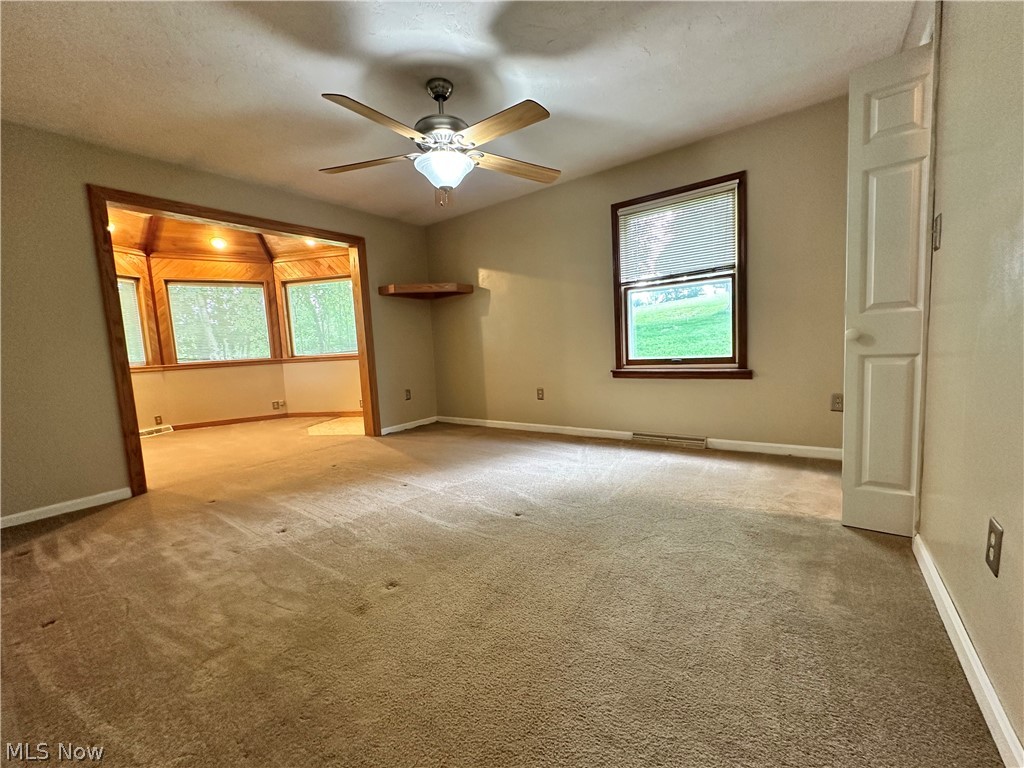 3183 Kingsridge Court East Liverpool OH 43920