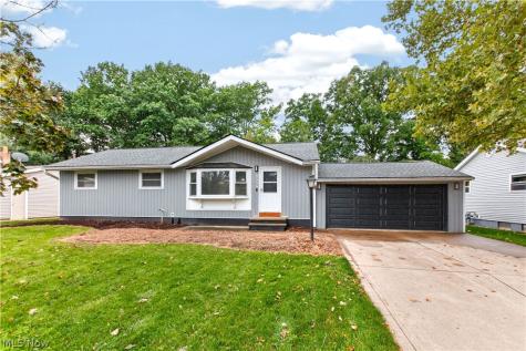 18356 Ash Drive Strongsville OH 44149