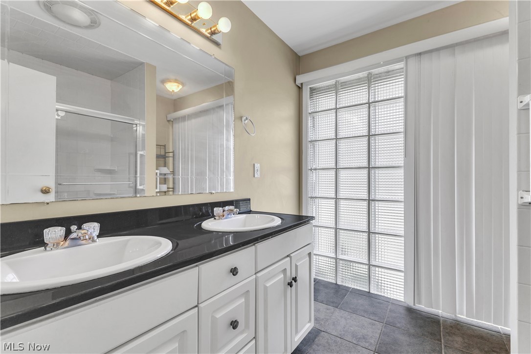 6489 Solon Boulevard Solon OH 44139