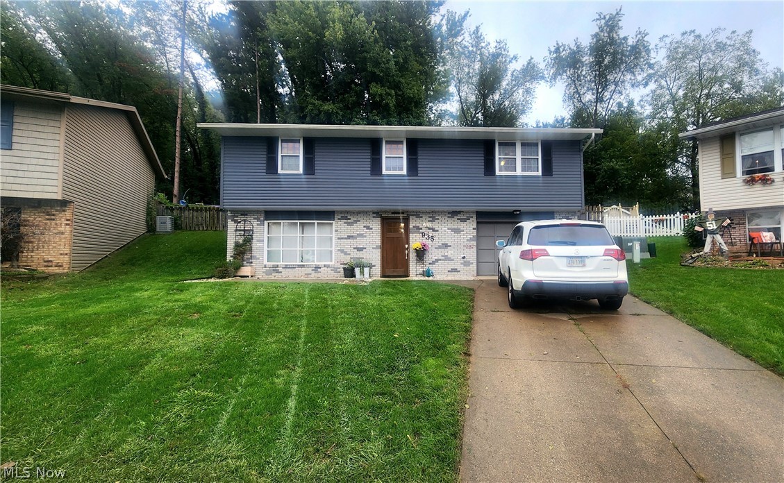 935 Chelsea Drive Dover OH 44622