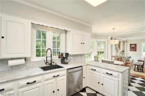 183 Overwood Road Akron OH 44313