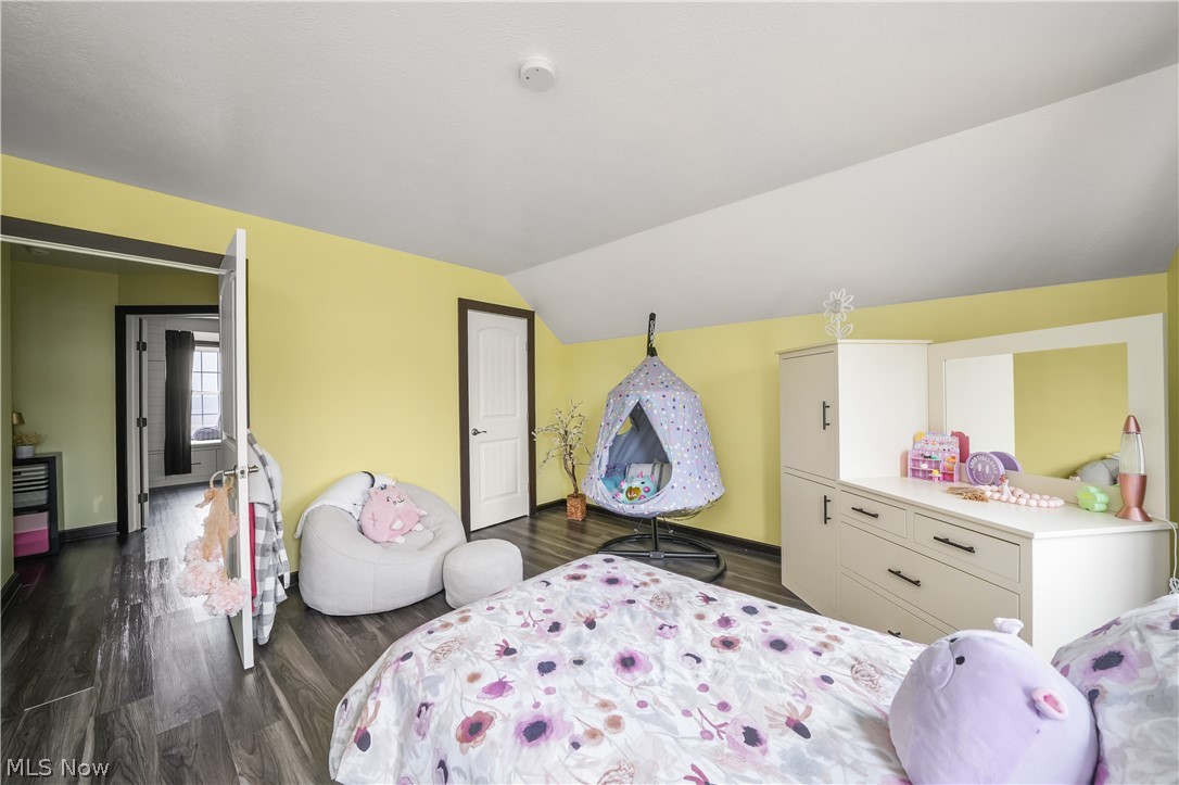 9561 Creaser Road North Bloomfield OH 44450