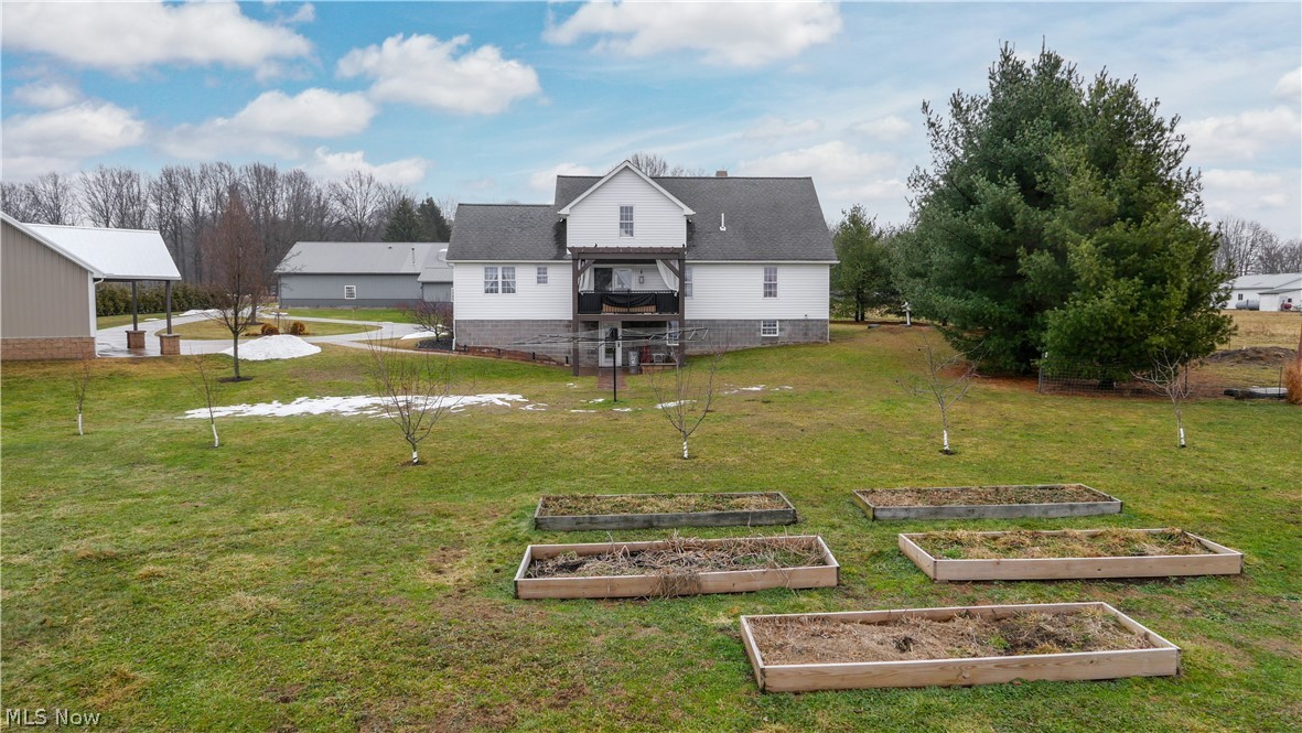 9561 Creaser Road North Bloomfield OH 44450