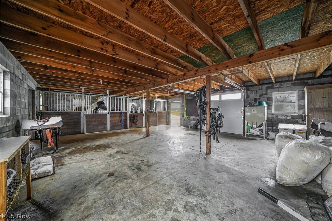 9561 Creaser Road North Bloomfield OH 44450
