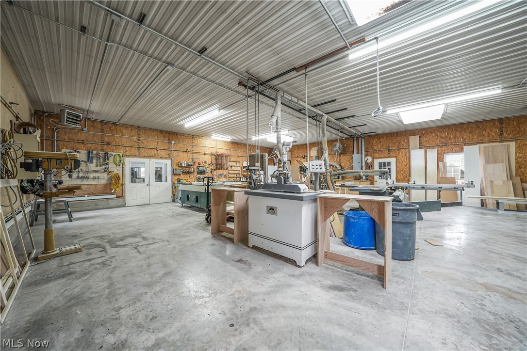 9561 Creaser Road North Bloomfield OH 44450